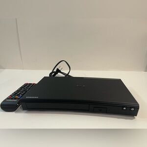 Samsung BD-J5700 WiFi Blu-ray Disc DVD Player w/ Remote HD 1080p Tested Working